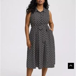 Torrid sleeveless midi shirt dress